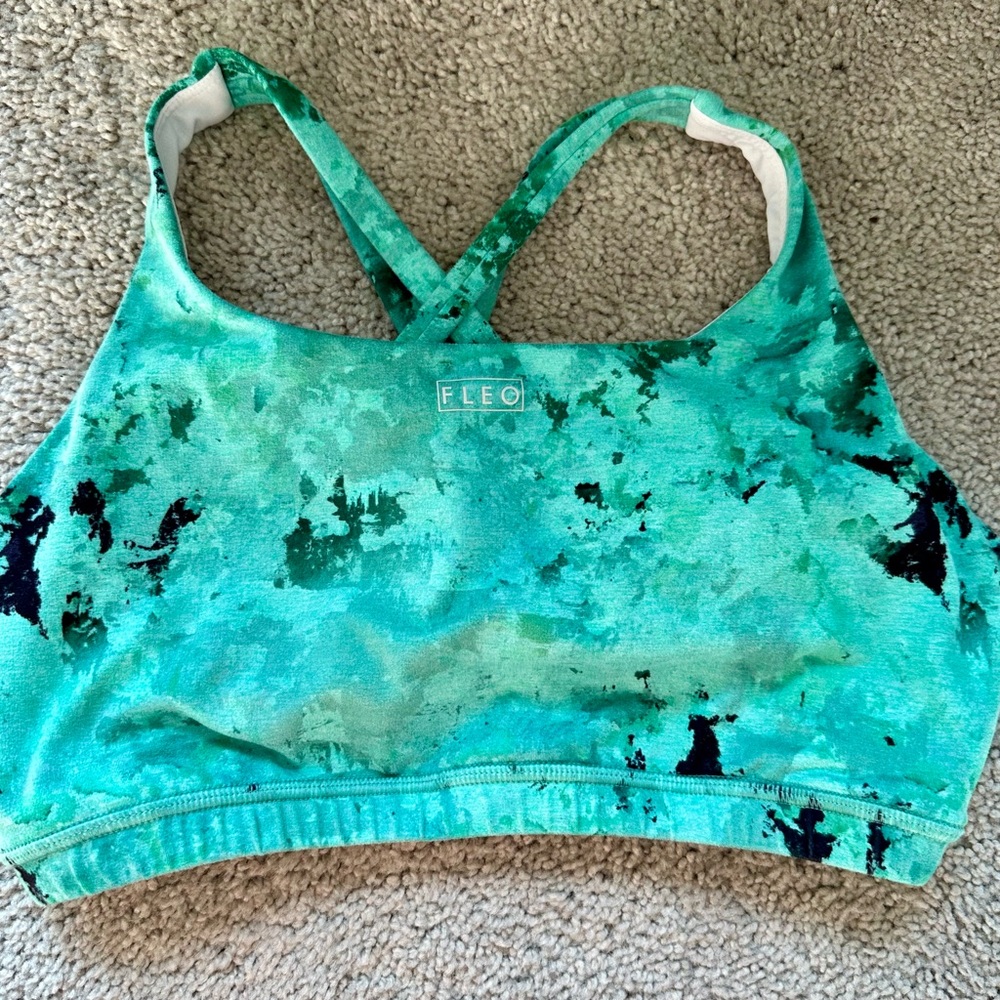 Fleo Isla sports bra